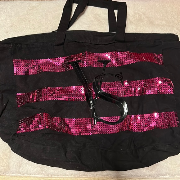 Large Victoria’s Secret bling sequin black and pink duffle bag - Picture 1 of 4